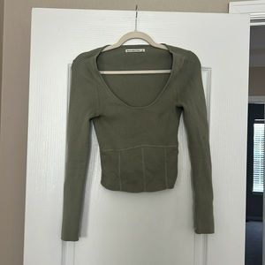 Abercrombie long sleeve cropped sweater